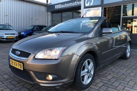 Nazomeren met een Ford cabriolet voor 2.500 euro