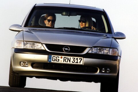 Opel Vectra B - Facelift Friday