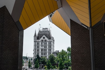 Rotterdam - Mike van den Bos via Unsplash