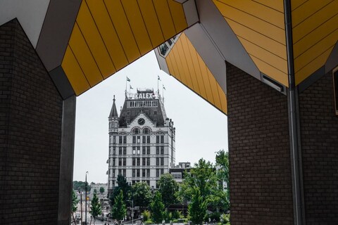 Wat kost parkeren op Rotterdam The Hague Airport?