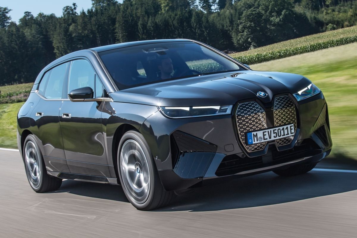 BMW iX