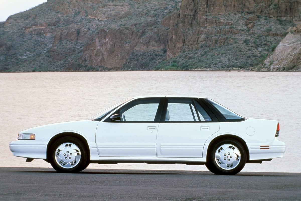 Oldsmobile Cutlasse Supreme Sedan