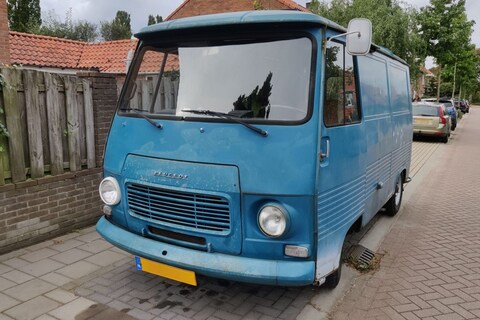 Peugeot J7 (1974) - In het Wild