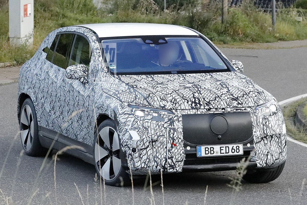Spyshots Mercedes-Benz EQE SUV