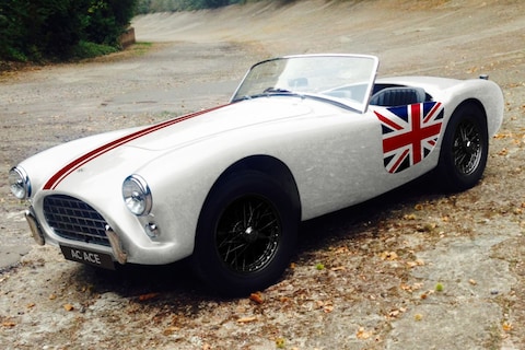 AC Ace RS zwaait de brandstofmotor uit