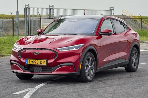 Ford Mustang Mach-E krijgt grotere actieradius