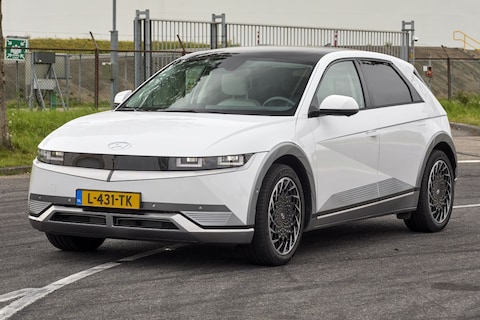 Update voor Hyundai Ioniq 5 brengt grotere accu en achterruitwisser