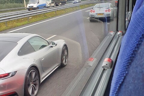 Hoe ik met de bus een GT-R versloeg - Weblog