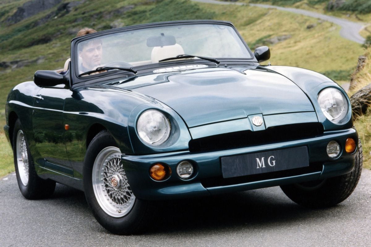 MG RV8
