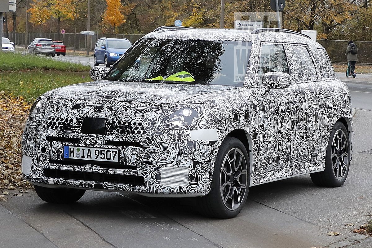 Spyshots Mini Countryman
