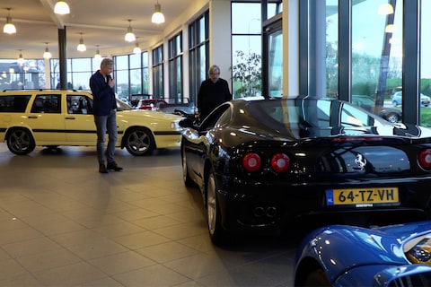 Een tijdreis door de autohistorie met Maarten van Rossem - De jaren 90