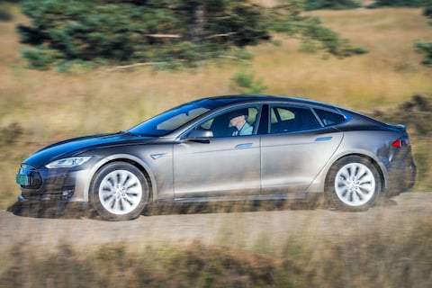 Koopwijzer Tesla Model S - alles wat je weten moet over de Model S als occasion
