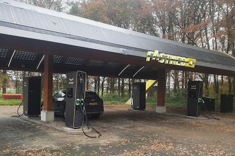 Fastned upgradet allereerste snellaadstation