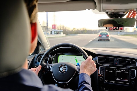 Over een week alle nieuwe auto’s met intelligente snelheidsassistent, wat betekent dat?