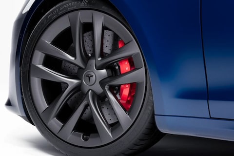 Tesla komt met keramische remmen voor Model S Plaid