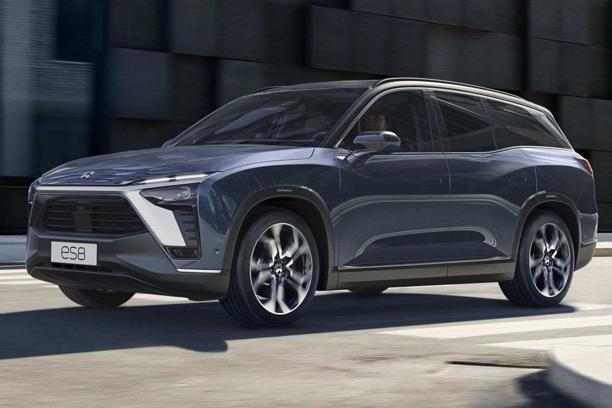 Nio ES8