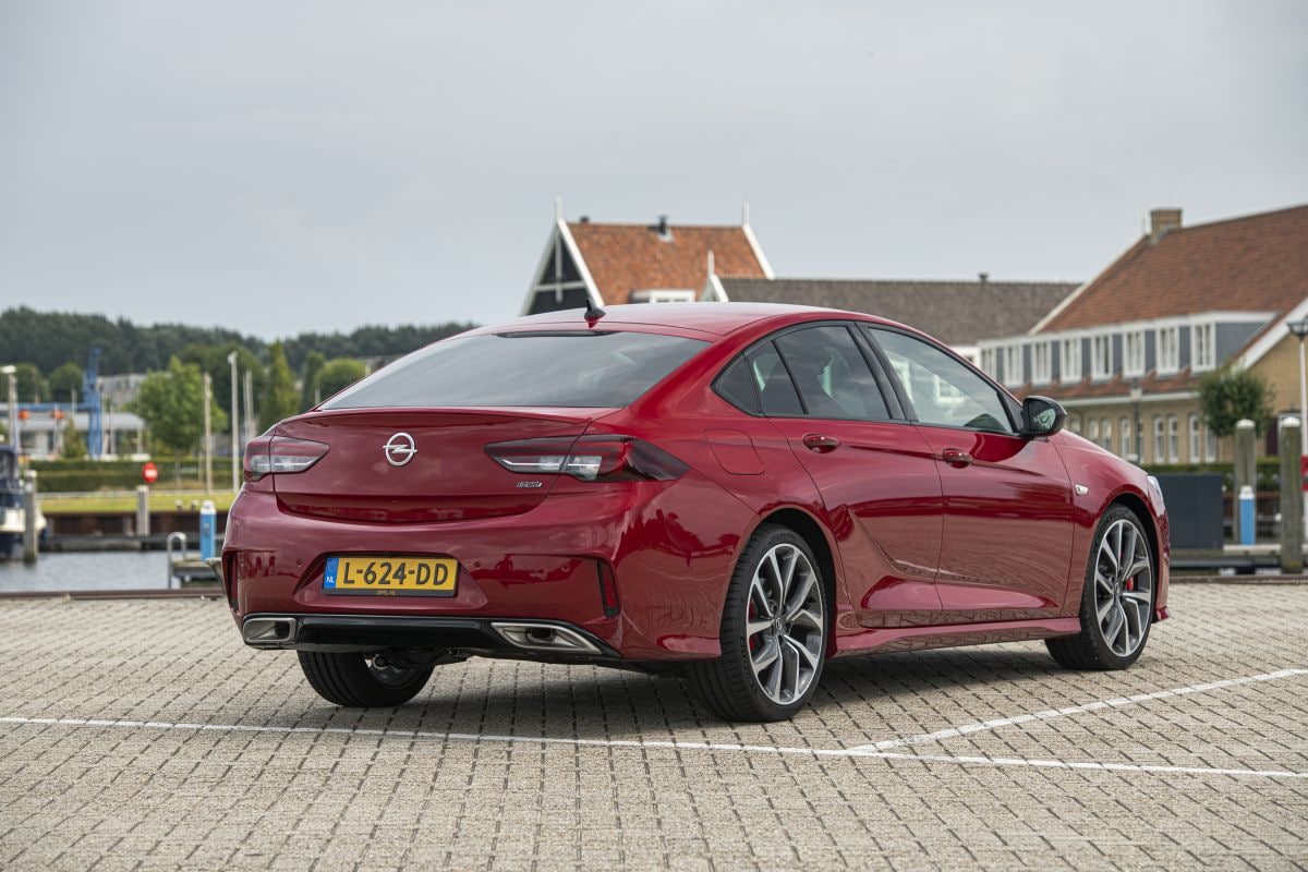 Opel Insignia GSi