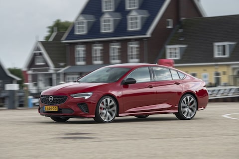 Test: Opel Insignia GSi