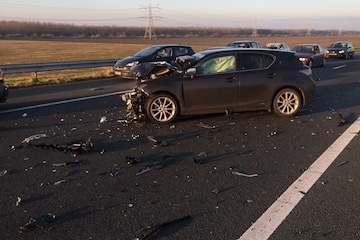 Ongeval Botsing Aanrijding schade snelweg