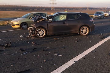 Ongeval Botsing Aanrijding schade snelweg