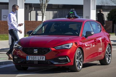 Seat Leon autonoom de weg op als 'Diana'
