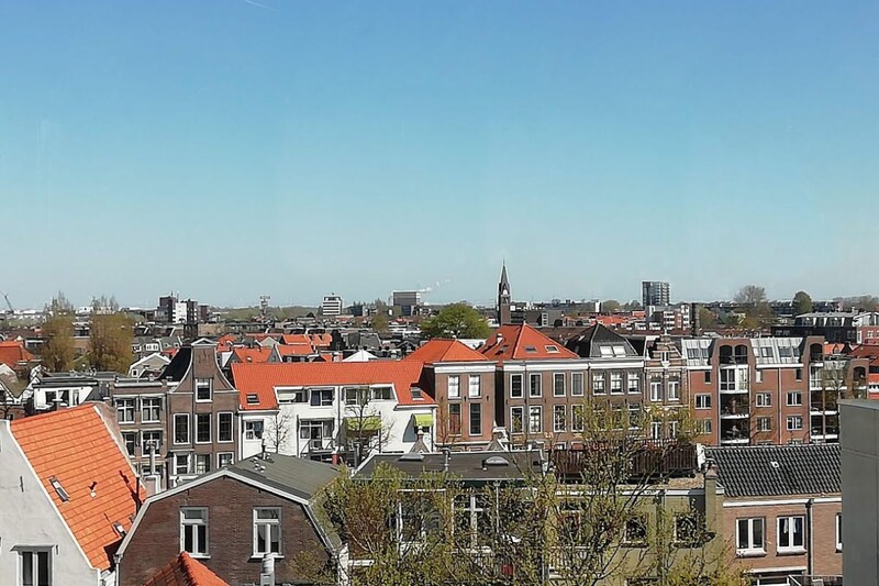 Haarlem centrum vanaf parkeergarage De Kamp