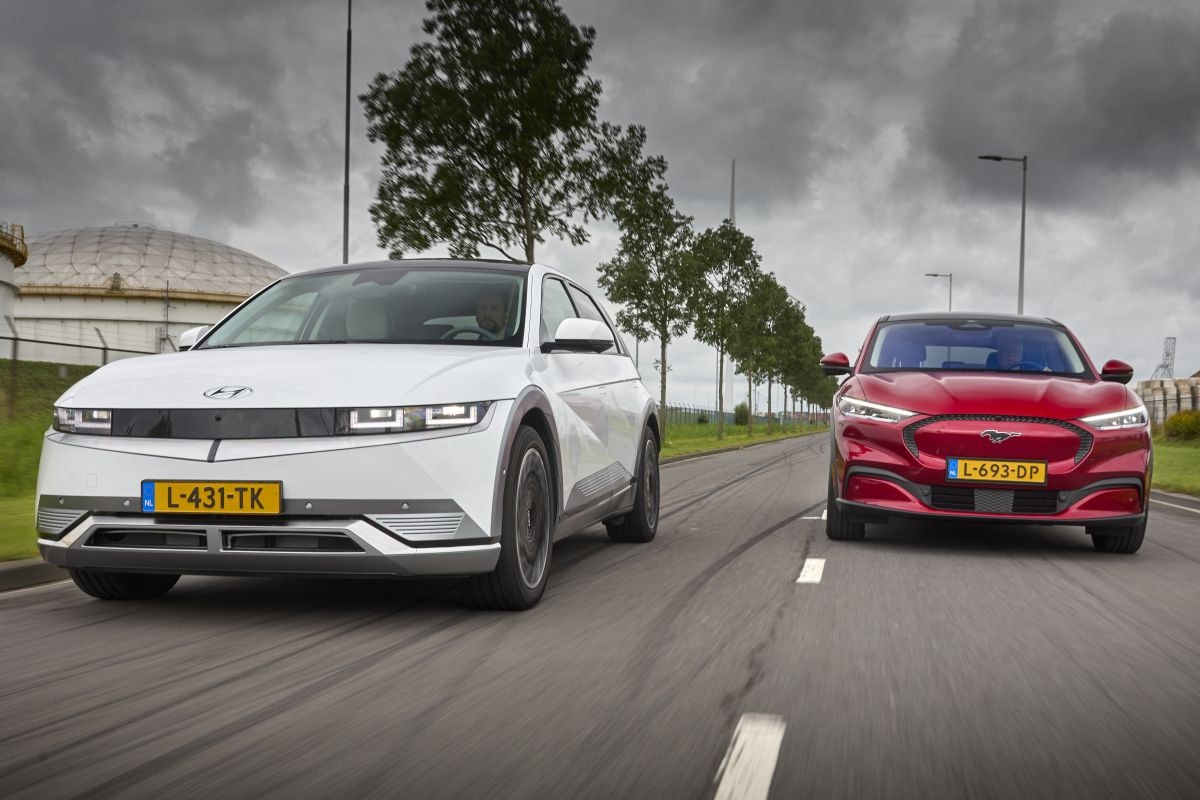 Hyundai Ioniq 5 Ford Mustang Mach-E EV elektrisch rijden