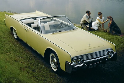 Cabrio's met vier deuren - De Vluchtstrook