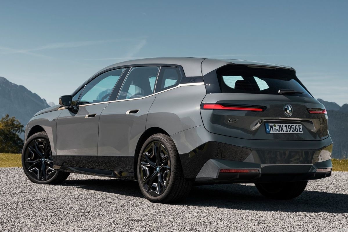 BMW iX M60