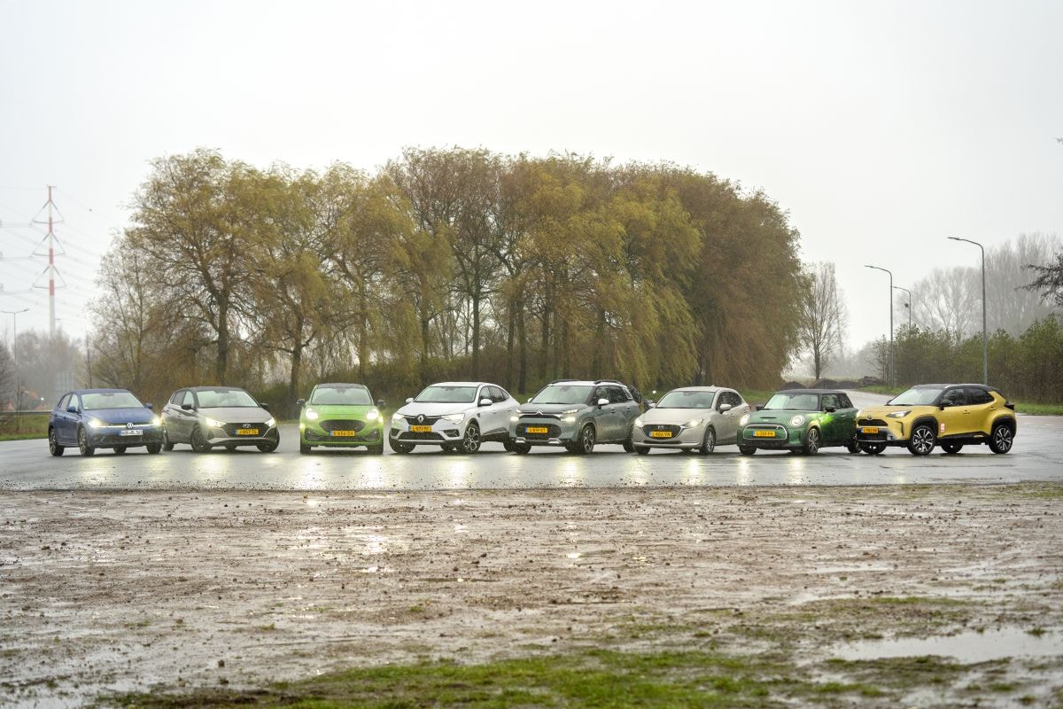 Multimediatest B-segmenters compacte auto's test