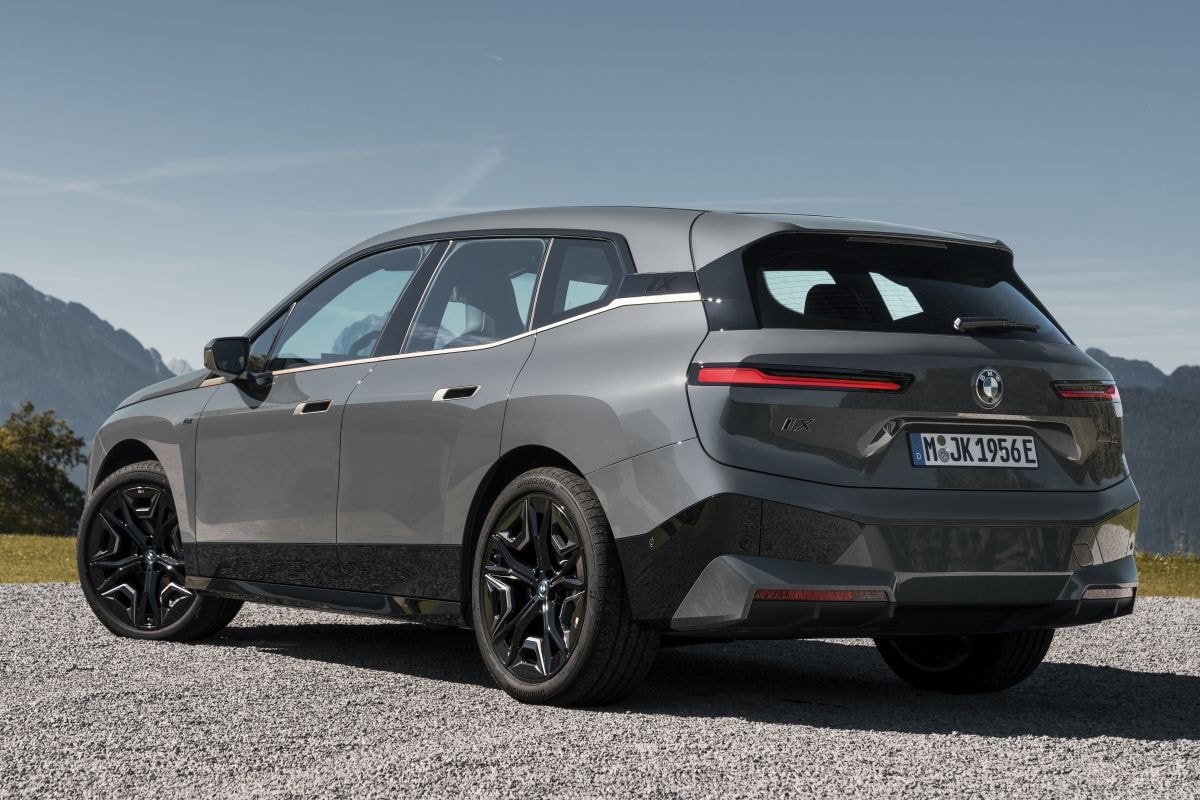 BMW iX M60