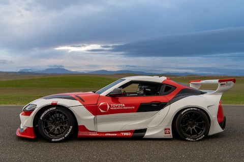 Toyota volgt aanpak Tesla met autonoom rijden