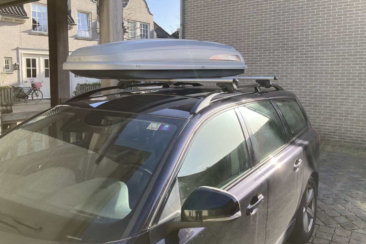 Dakkoffer op Volvo V70