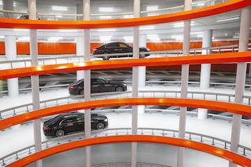 Mercedes C Mercedes E Mercedes S Lammermarkt Leiden parkeren