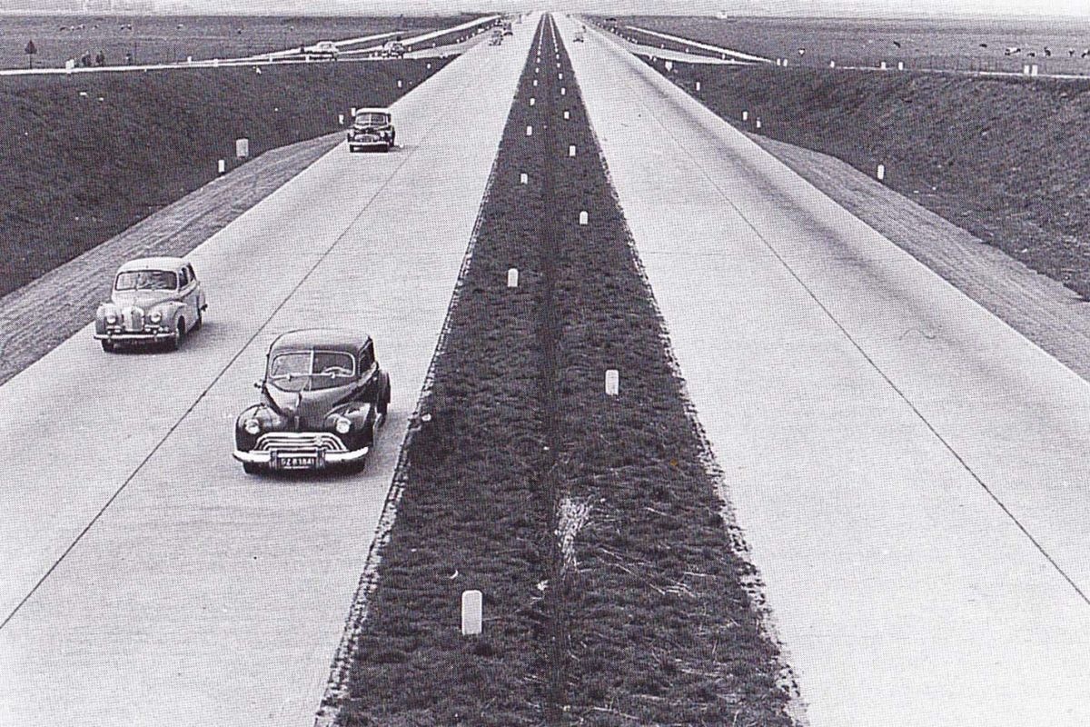 Snelweg vroeger middenberm