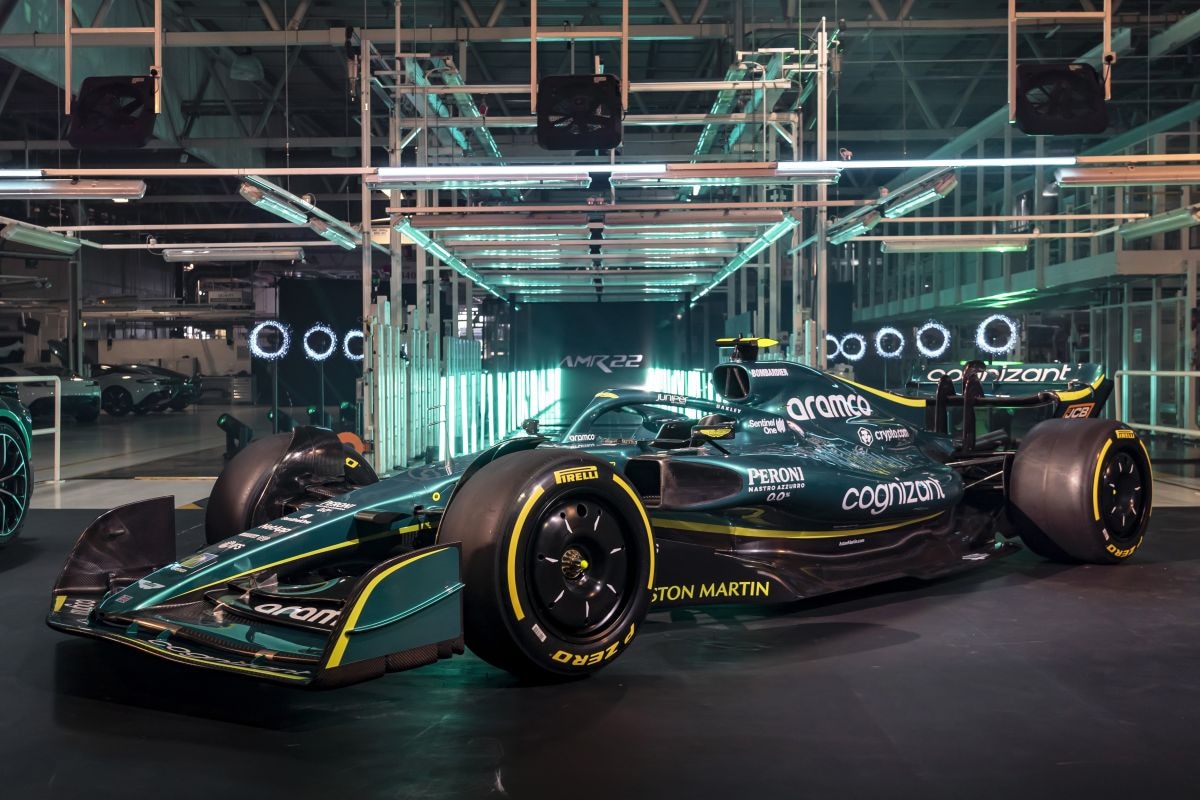 Aston Martin AMR22