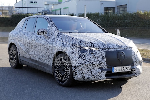 Mercedes-Benz EQE SUV laat meer zien