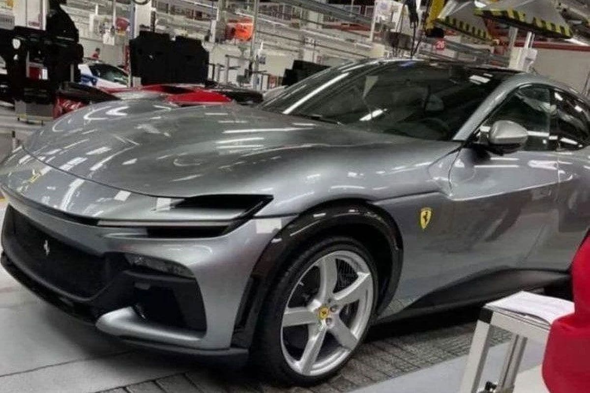 Ferrari Purosangue gelekt
