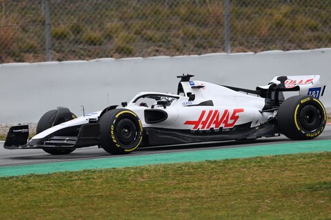 Formule 1-team Haas haalt Russische vlag van auto