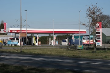 lukoil tankstation rusland russisch benzinestation benzine b