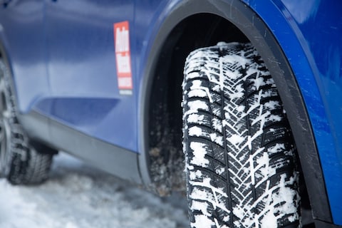 Stelling: 'Ik blijf deze winter gewoon op zomerbanden rijden'