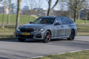 Achteruitkijkspiegel - BMW 330e xDrive touring