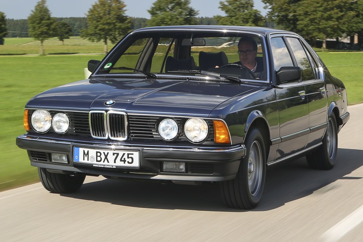 BMW 745i