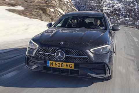Per Mercedes-Benz C-klasse naar St. Moritz - Duurtestreportage