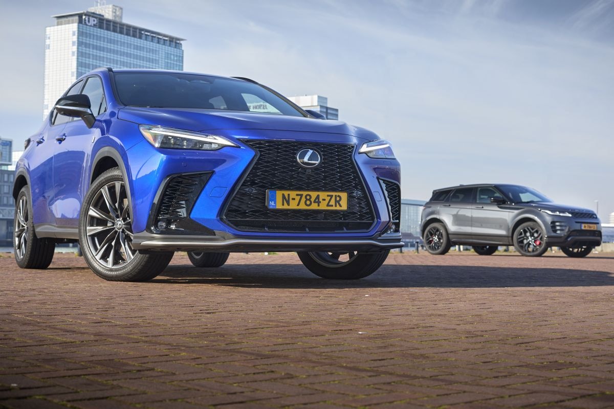 Lexus NX vs. Land Rover Range Rover Evoque