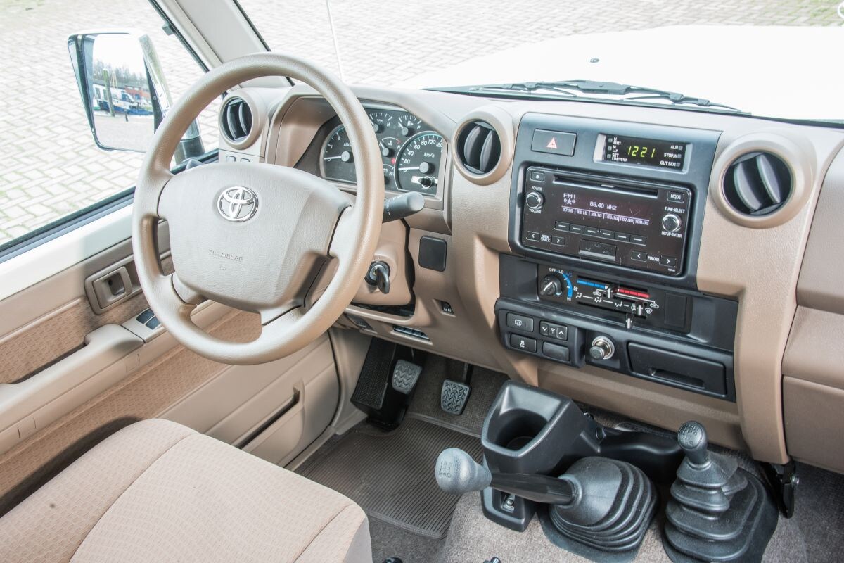 Toyota Land Cruiser J70