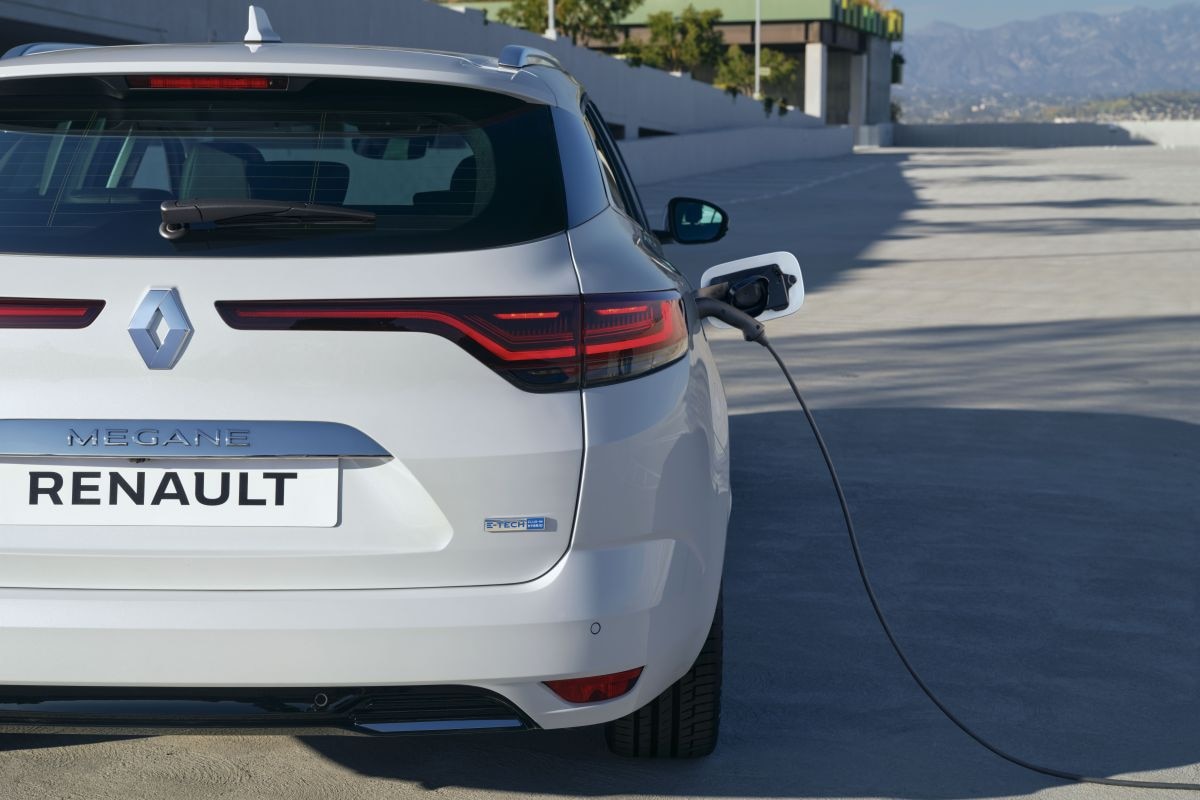 Renault Mégane E-Tech Hybrid PHEV opladen