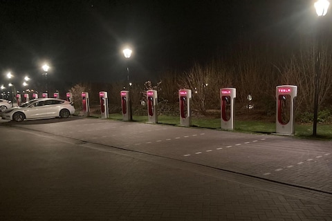 ‘Tesla stelt Superchargers in VS nog dit jaar open voor andere merken’