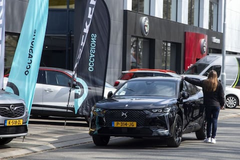 Dealers verkochten meer auto's, prijzen gaan omlaag