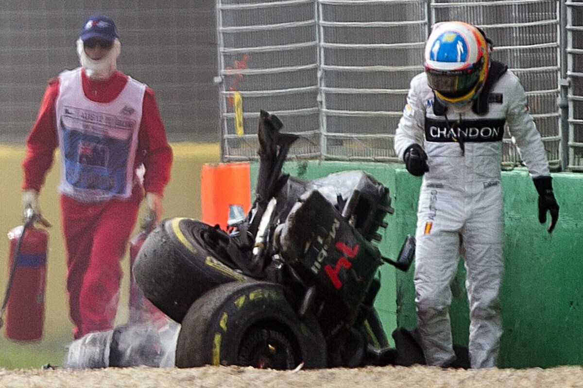 Fernando Alonso crash GP AustraliÃ« 2016 (ANP)